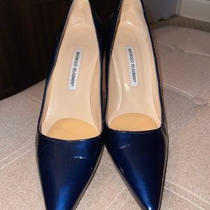Classic pointed toe shoes navy blue size 9